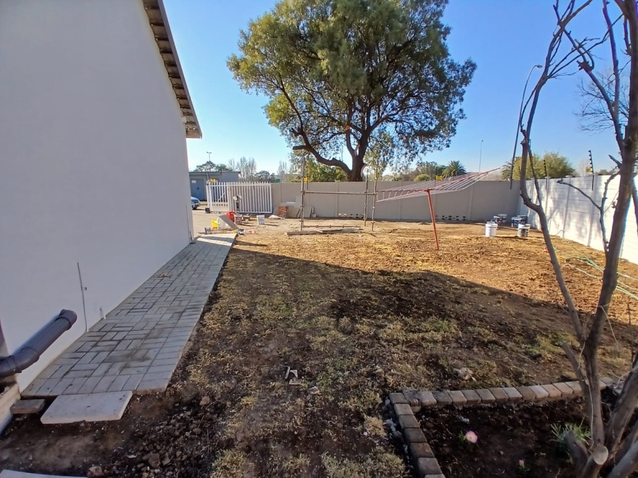 To Let 4 Bedroom Property for Rent in Pellissier Free State